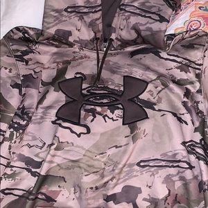 Camo Under Armor hoodie